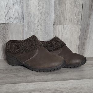 Eddie Bauer Womens 10M Bellingham Chelsea Slip On Boots Leather Waterproof